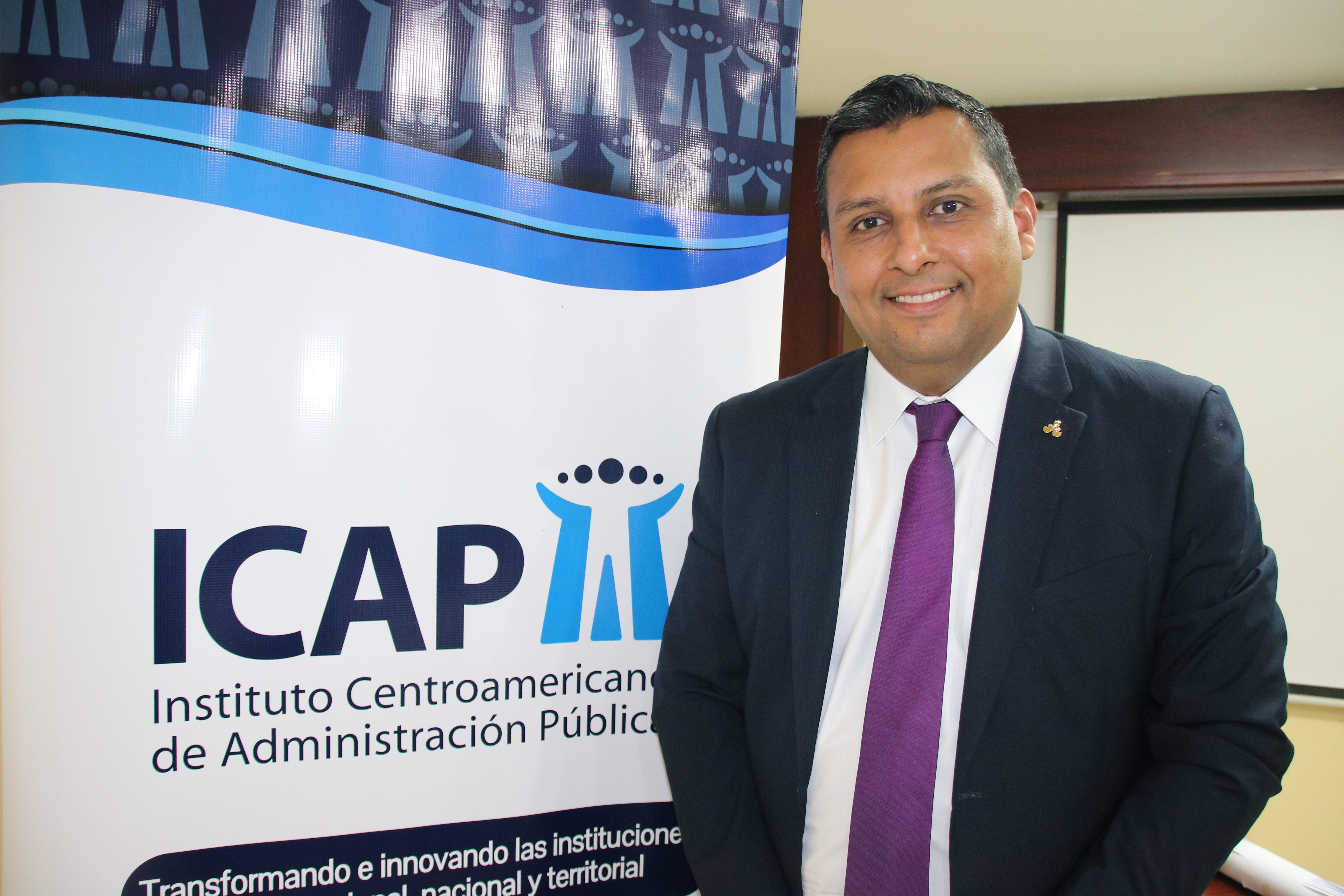Junta General del ICAP reelige a su presidente