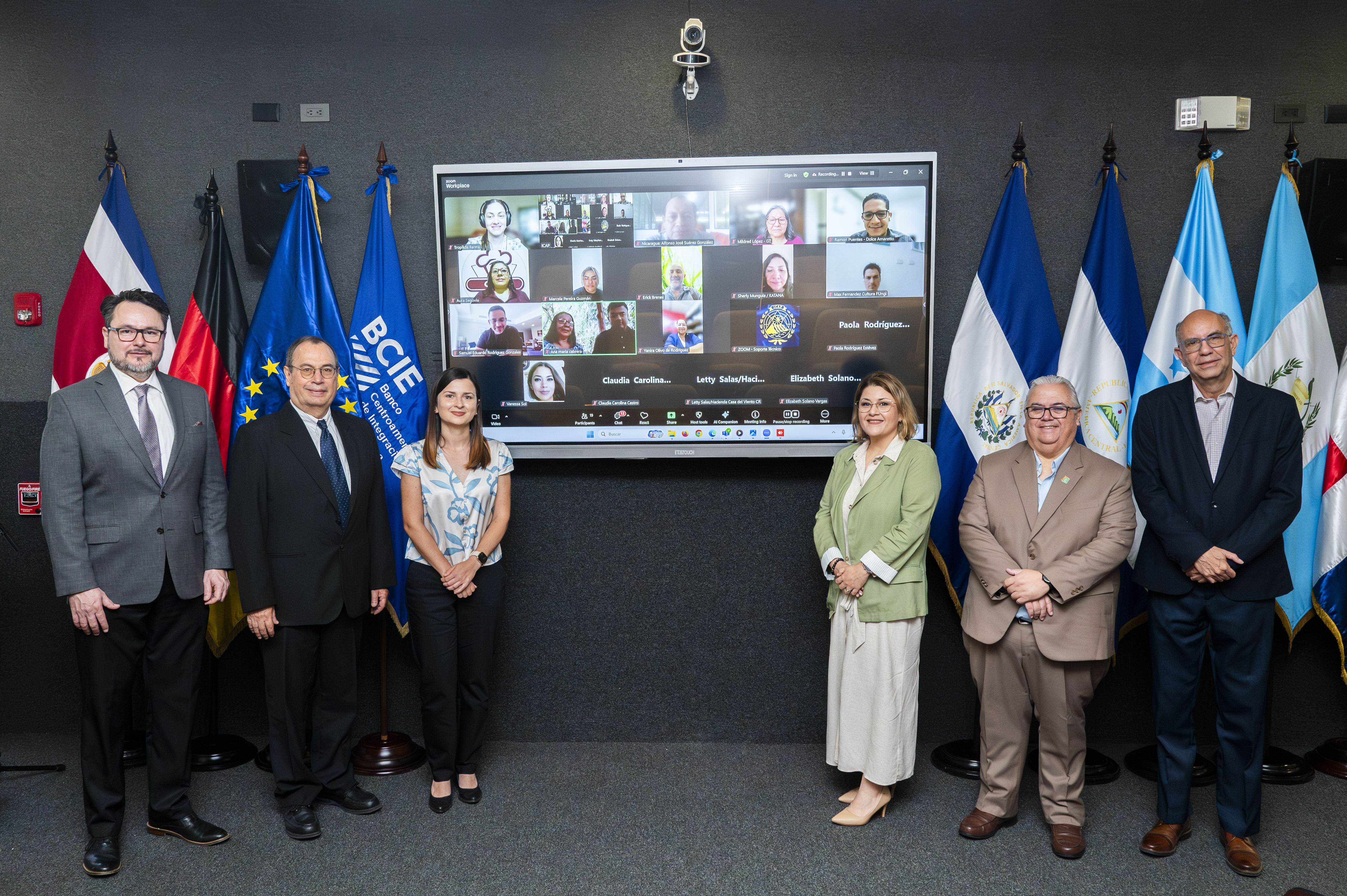 Mipymes centroamericanas son premiadas por sus propuestas innovadoras en eficiencia energética y sostenibilidad, gracias al BCIE, KfW y la Unión Europea